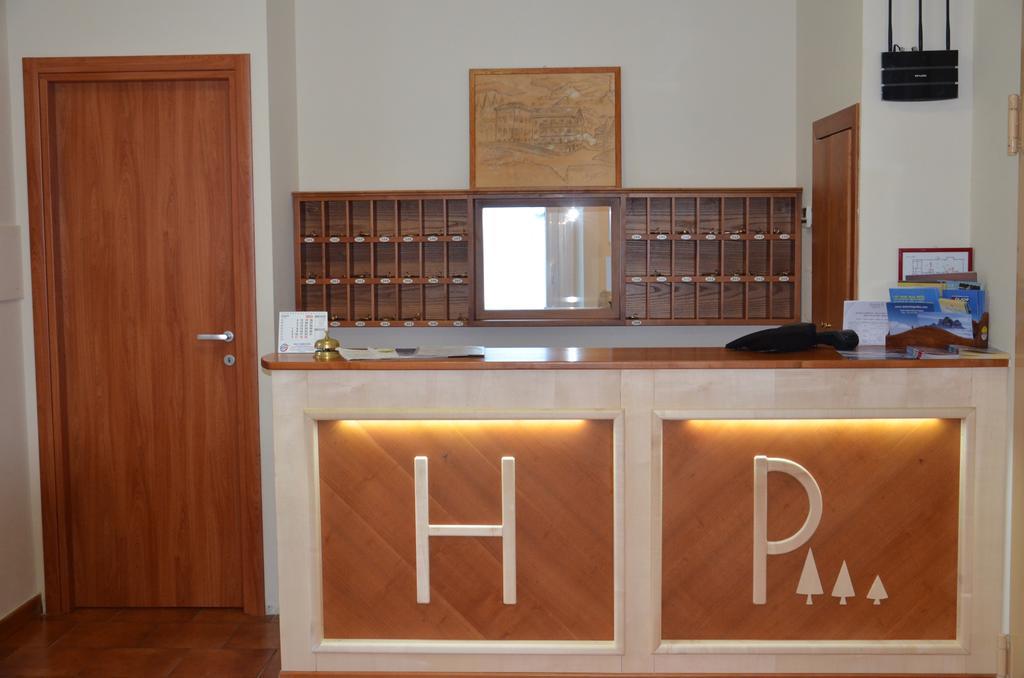 Hotel Pineta 팔카데 외부 사진