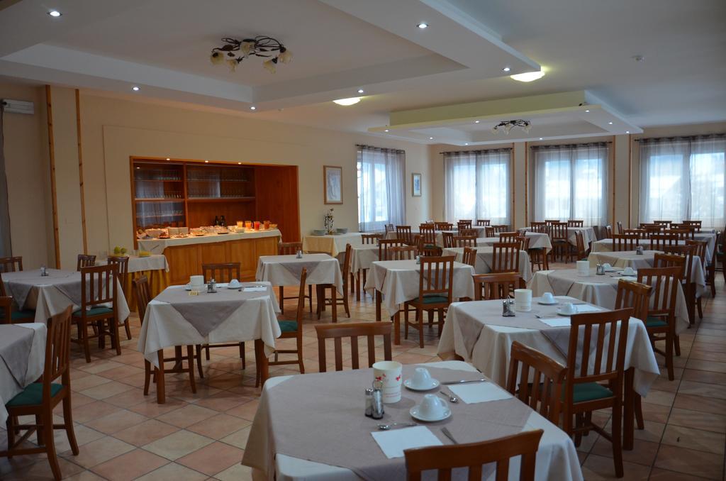 Hotel Pineta 팔카데 외부 사진