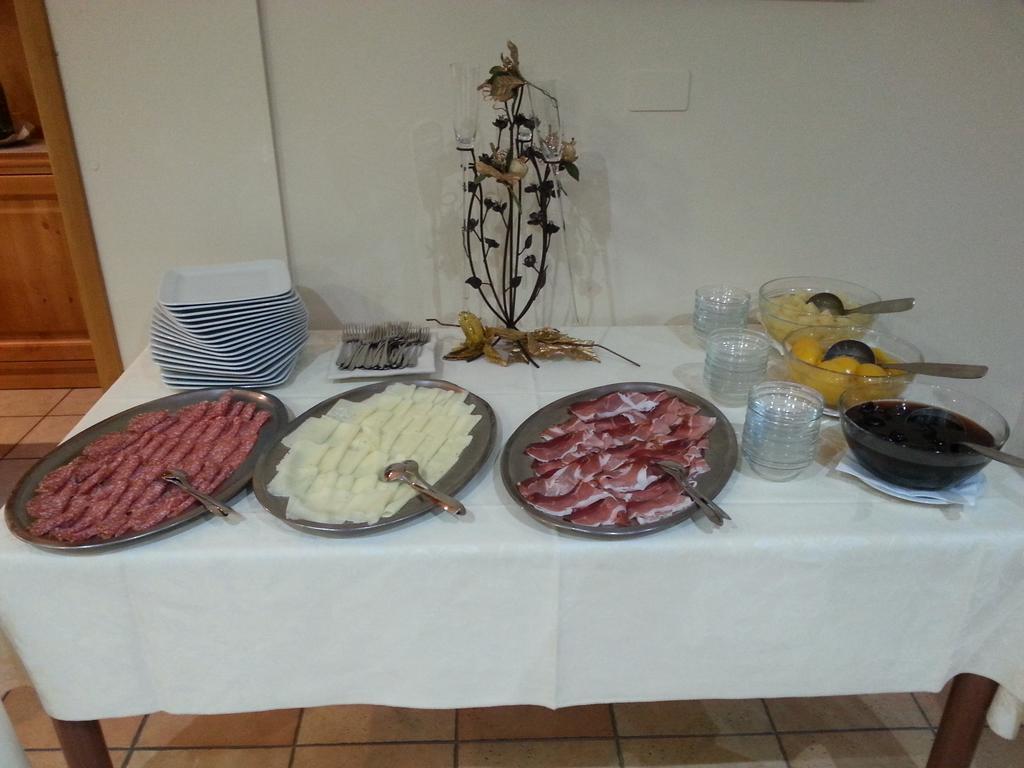 Hotel Pineta 팔카데 외부 사진