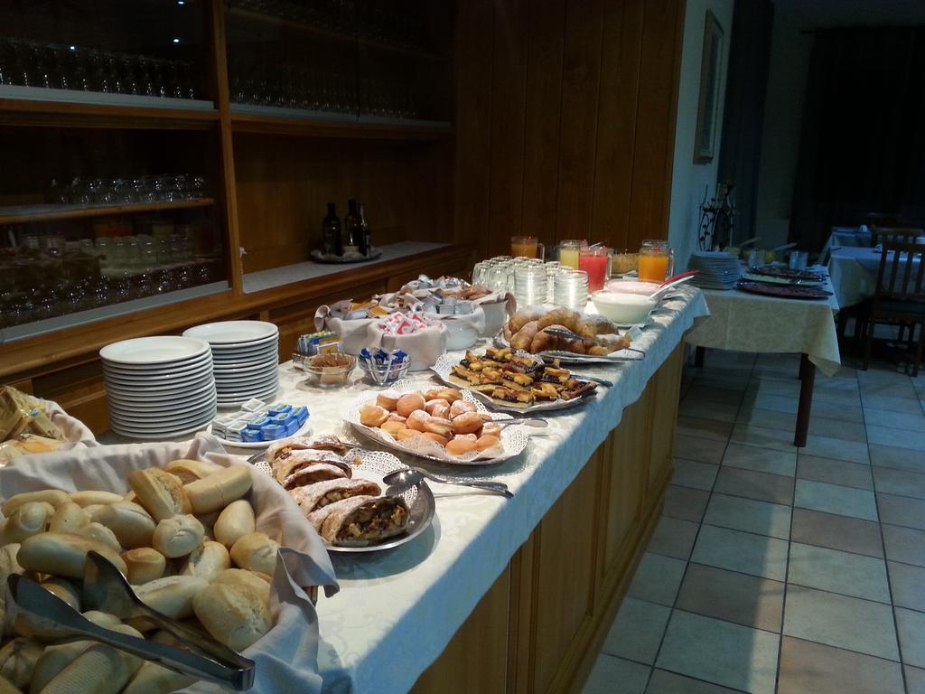 Hotel Pineta 팔카데 외부 사진