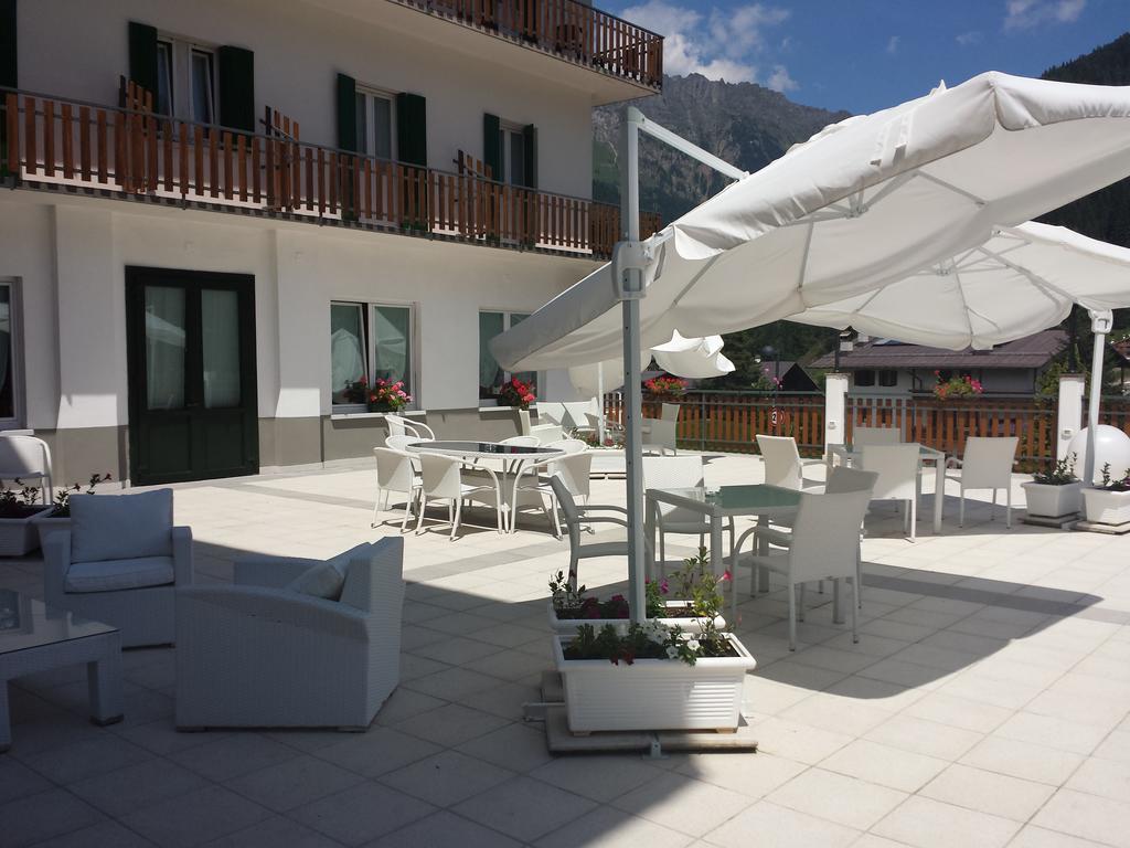 Hotel Pineta 팔카데 외부 사진