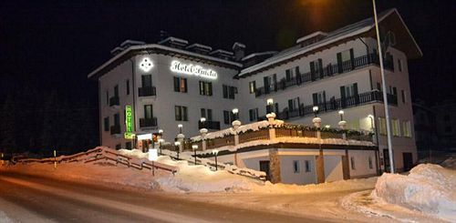 Hotel Pineta 팔카데 외부 사진